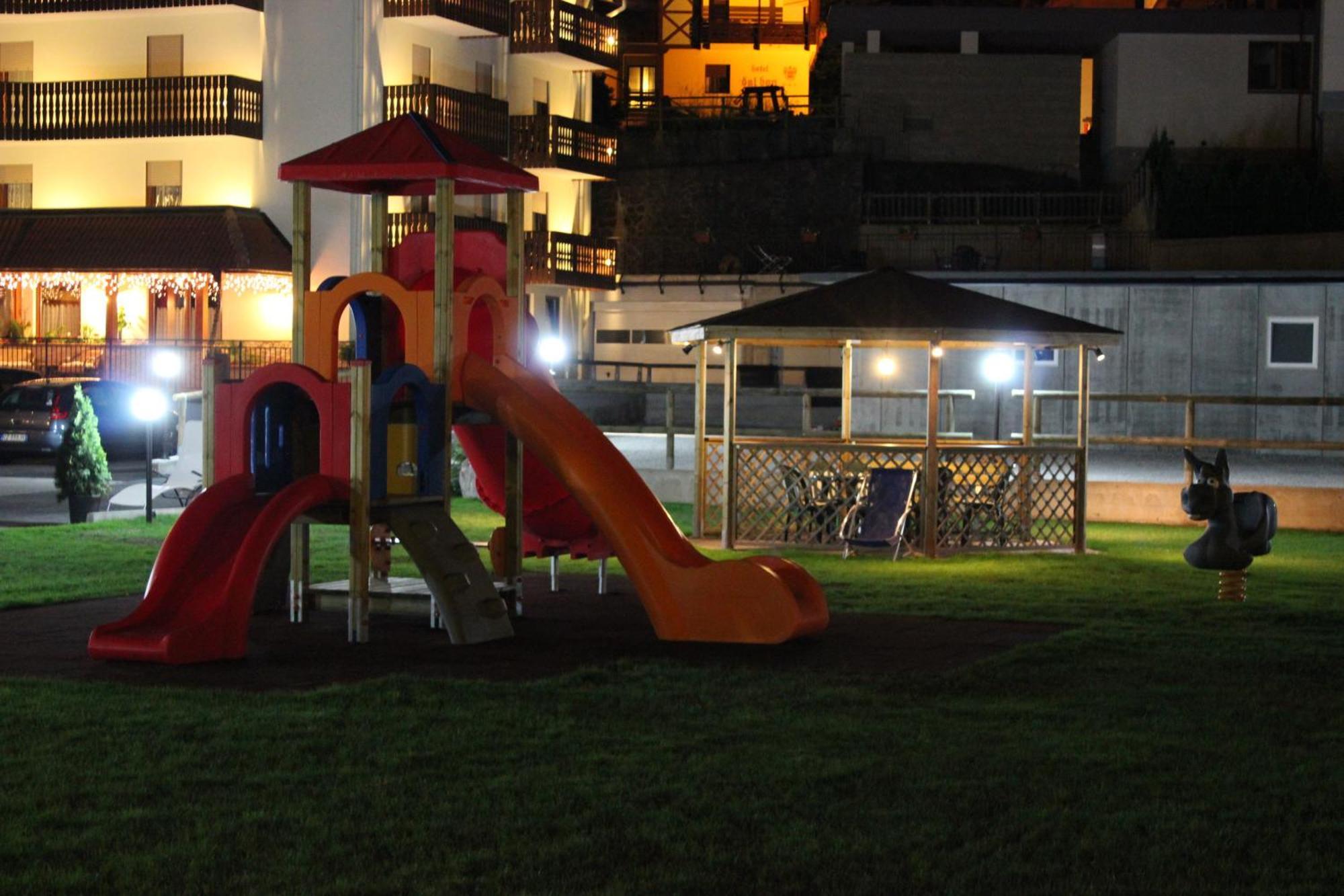 Hotel Rosa Alpina Andalo Esterno foto