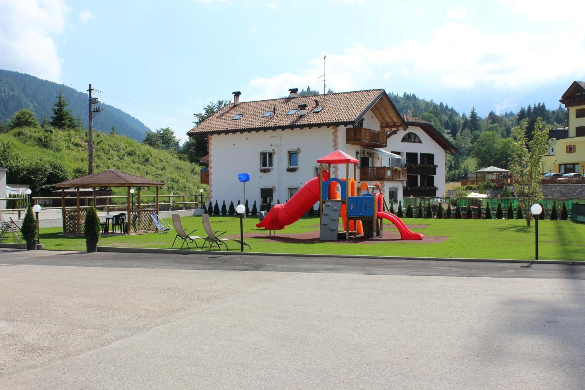 Hotel Rosa Alpina Andalo Esterno foto