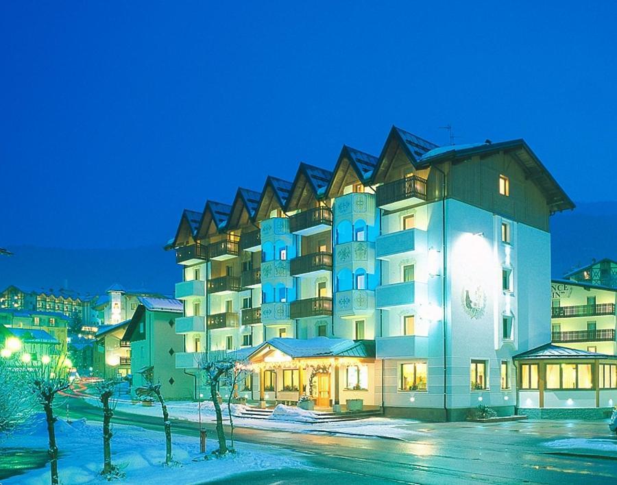 Hotel Rosa Alpina Andalo Esterno foto
